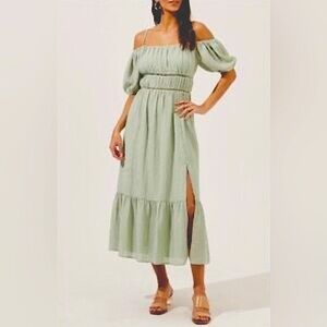 ASTR The Label Holland Ruffle Off-Shoulder Tiered Midi Dress size medium